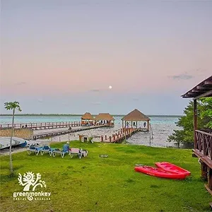 Pensión Green Monkey, Bacalar